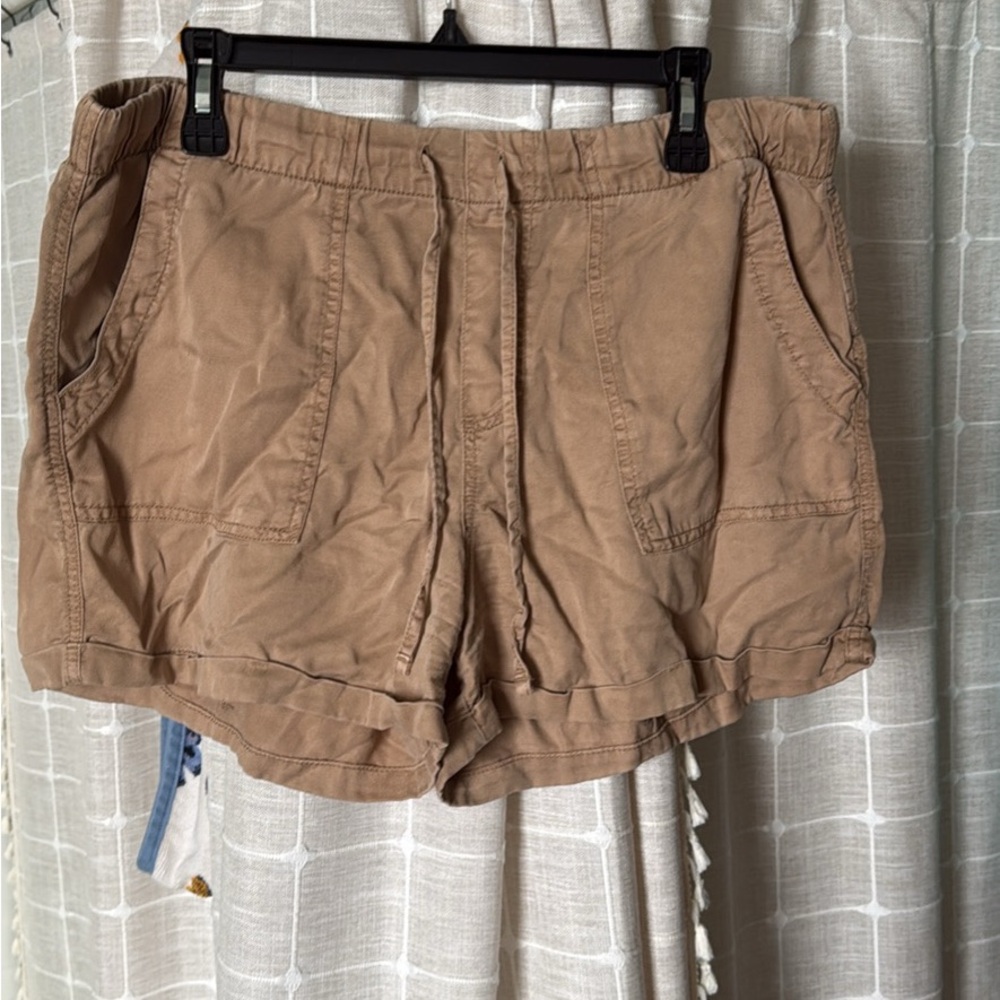Gap Tan Pull-On Utility Shorts Size L